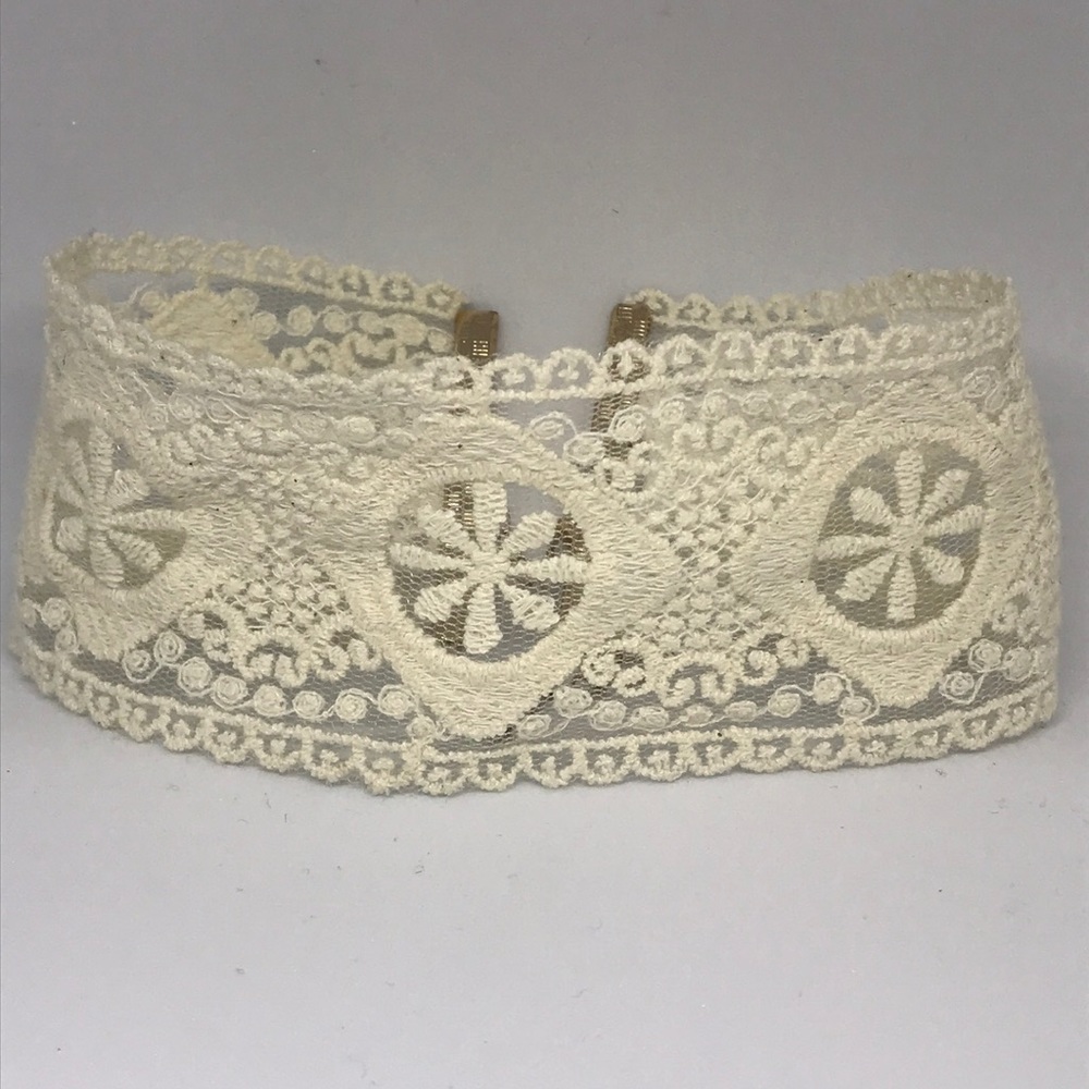 Adjustable Lace Crochet Choker Necklace